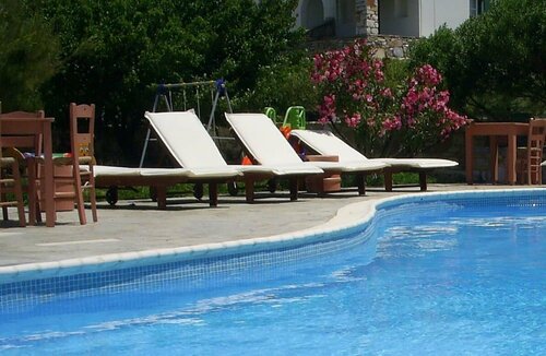 Hotel Anezina, Rezerwuj Hotel Hotele w Drios z basenem, Basen