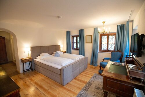 Schlosswirt zu Anif, Rezerwuj Hotel Anif Flachgau