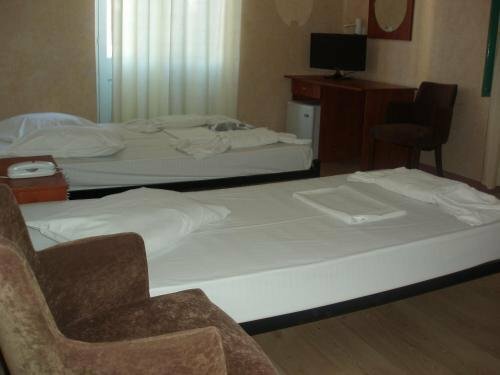 Orfeas Hotel, Забронировать Отель Отели Лесбоса с завтраком, рядом с Эгейский университет, Завтраки