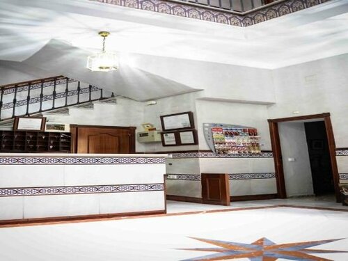Hostal Roma, Забронировать Хостел Недорогие отели Севильи, рядом с Королевский музей Маэстранса, недорого