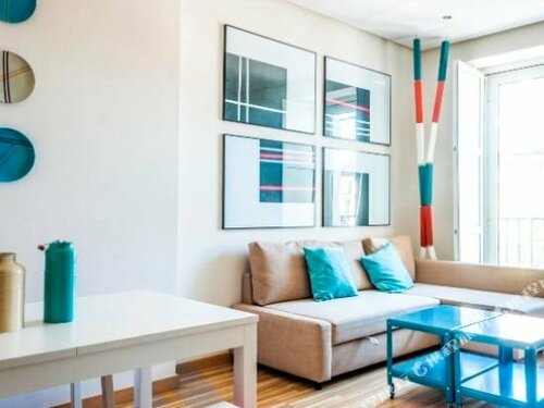 Mola Suites, Забронировать Апарт-отель Отели Мадрида с парковкой, рядом с Опера, Парковка