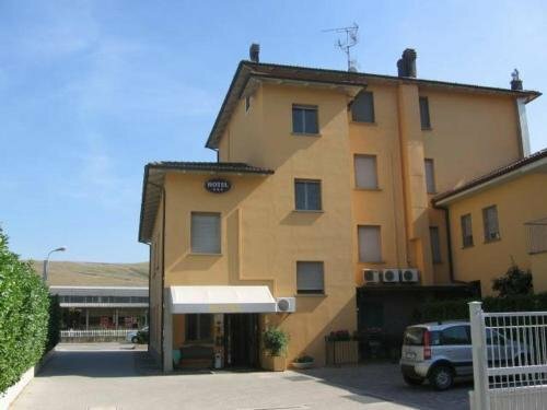 Albergo Elena, Забронировать Отель Пьяноро Провинция Болонья