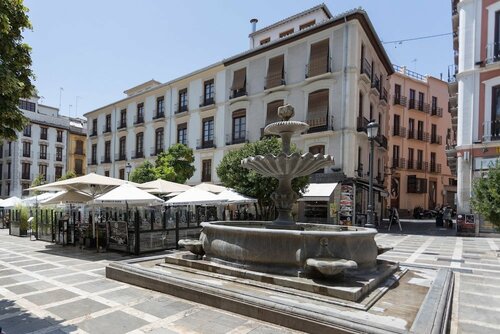 Hotel Plaza Nueva, Забронировать Дом для отпуска Коттеджи Гранады, рядом с Дворец Альгамбра, Коттедж