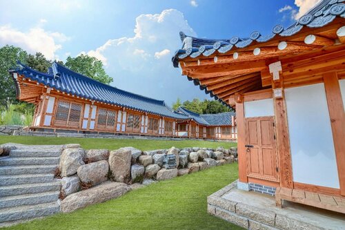 Gyeongju HanokHotel Chunchugwan, Забронировать Гостевой дом Кёнджу провинция Кёнсан-Пукто, рядом с Рельеф Будды в деревне Соак