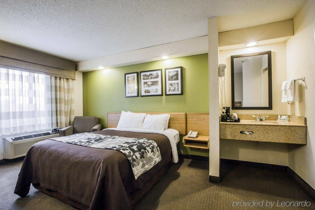 Rodeway Inn Austell Six Flags