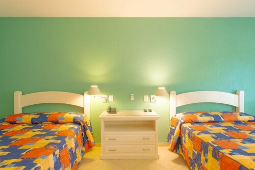 Hotel Mercedes, Забронировать Отель Отели Ильябела с бассейном, рядом с Пляж Garapocaia, Бассейн