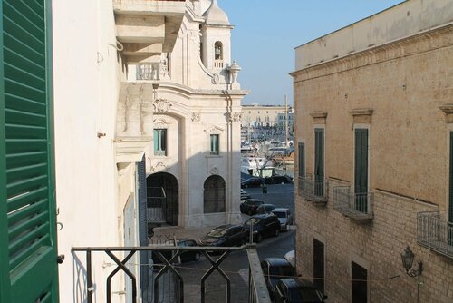 Palazzo Bianchi - Trani, Book Bed and Breakfast Hotels in Central Trani, hotels in Central Trani