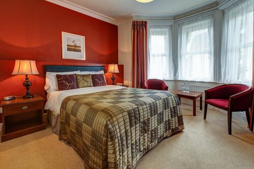 The Connaught Lodge