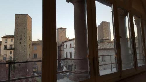 B&B A Piazza del Gesù, Забронировать Отель «постель и завтрак» Отели Витербо с парковкой, Парковка