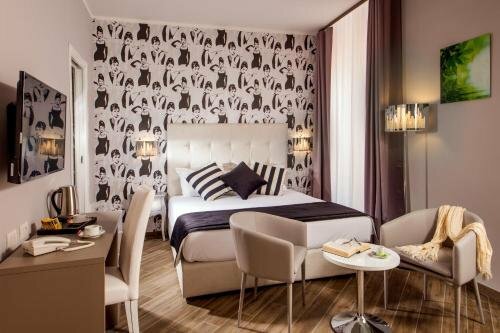 Frattina Rooms, Забронировать Отель Спанья Рим