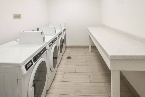 SpringHill Suites Dallas Central Expressway, Забронировать Отель Даллас Dallas - Fort Worth Metropolitan Area