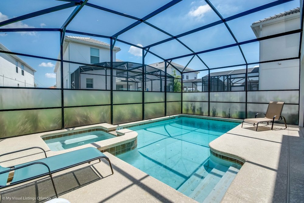 4724 Sleepy Hollow Drive