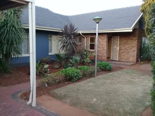 Doeny Lodge, Prenota Hotel Kempton Park Gauteng