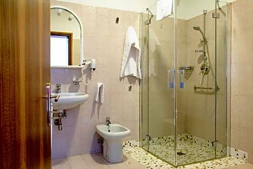 Albergo Ristorante Belvedere, Book Hotel Codroipo 