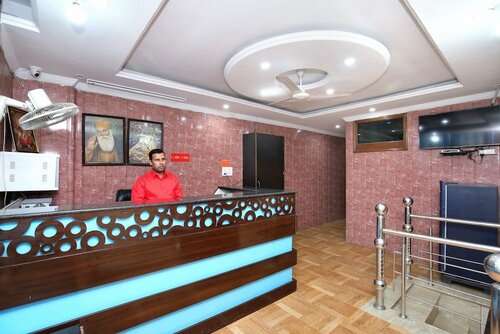 OYO 22534 Hotel Diamond, Забронировать Отель Амритсар штат Пенджаб, рядом с The Celebration Mall