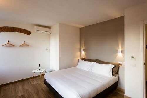 Sarzana's Rooms, Rezervasyon Otel Sarzana Liguria