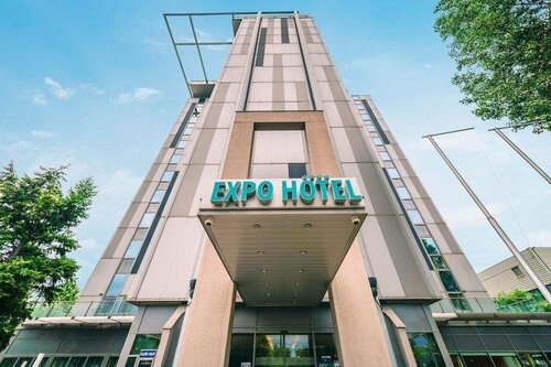 Expo Tower by Mellow Mood Hotels, Забронировать Отель 10. Кобанья Будапешт, рядом с Пилланго утца