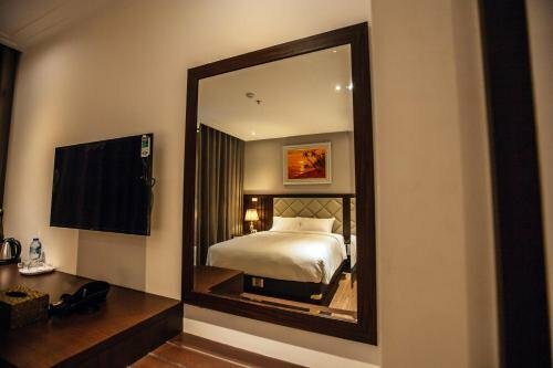 Yolo Wa Hotel, Забронировать Отель Кау Гиай Ханой