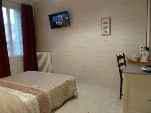 Hotel Restaurant Les Paquebots, Забронировать Отель Пор-Вандр Vermillion Coast