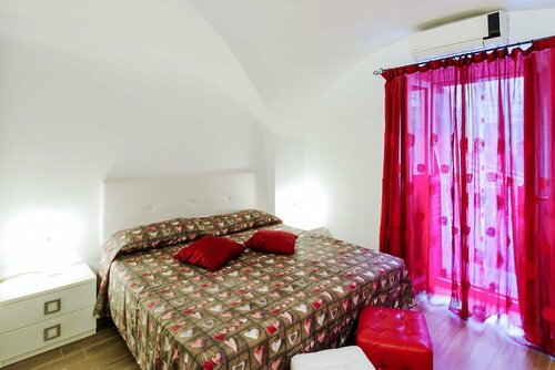 Catania Central Flat, Забронировать Апартаменты/квартира Катания Сицилия, рядом с Площадь Стесикоро