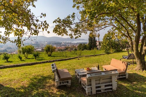 Uphill Glavanovic Villas, Забронировать Вилла Отели Željeznica с бассейном, Бассейн