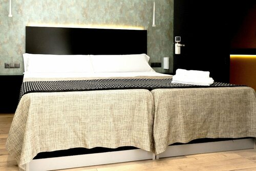 DAOS Suites & Terrace Marbella, Забронировать Отель Марбелья Коста-дель-Соль