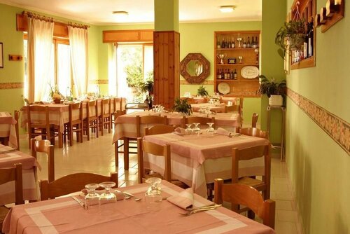 Hotel SAdde, Забронировать Отель Отели Залива Орозеи с парковкой, Парковка
