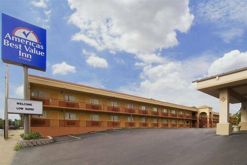 Days Inn by Wyndham Hot Springs, Забронировать Отель Отели в центре Хот-Спрингса, в центре