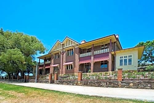 Cockatoo Island Accommodation, Забронировать Курортный отель Сидней Sydney Region