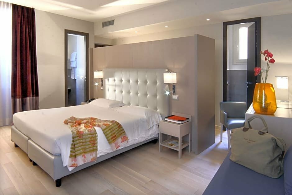Adriano Hotel