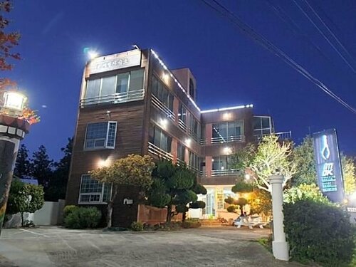 I'm Okay Guesthouse - Hostel, Забронировать Отель Согвипхо Остров Чеджудо