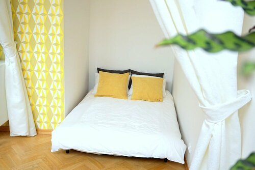 Decadent Art Deco Balcony Apartment in Old Town, Reservar Apartamento Prague 01 Praga