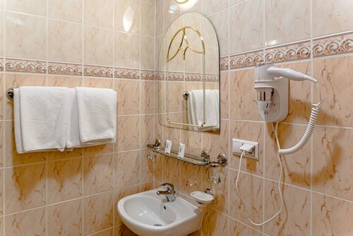 Hotel Przy Oślej Bramie, Book Hotel Walbrzych Lower Silesia