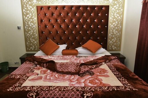Luxury Place, Book Hotel Lahore Pakistan