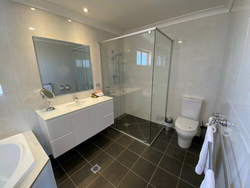 Best Western Plus All Settlers Motor Inn, Забронировать Отель Тамуорт New England NSW