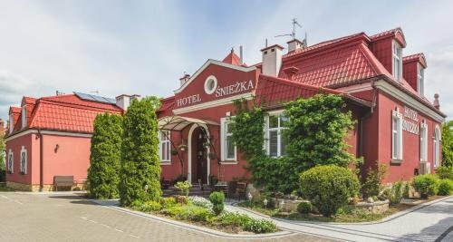 Śnieżka, Забронировать Отель Кросно Подкарпатское воеводство