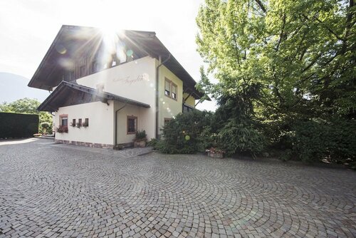 Apartments Feyerlin, Забронировать Апартаменты/квартира Лана Merano and Sorroundings