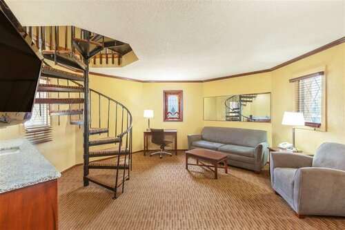 Days Inn - Iowa City Coralville, Забронировать Отель Айова-Сити 