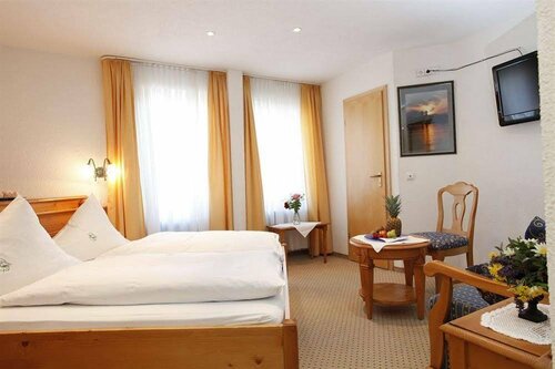 Bodensee Hotel Storchen, Забронировать Отель Отели в центре Ульдинген-Мюльхофен, в центре