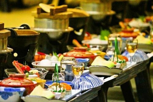 竹あかりの宿 加賀助, Забронировать Отель Шизукуиши префектура Ивате