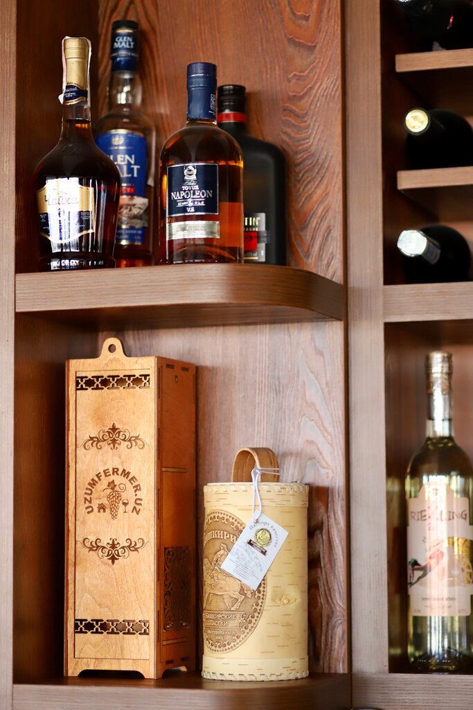 Uzumfermer Hotel & Winery