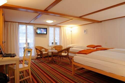 Hotel Schützen Lauterbrunnen, Varaa Hotelli Hotellit Bern pysäköinnillä, Pysäköinti