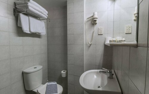 Hotel Hermes, Забронировать Отель Родос остров Родос, рядом с Эгейский университет