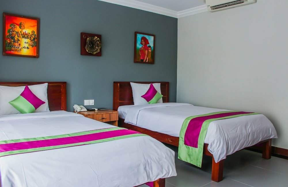 Glorious Belle Hotel