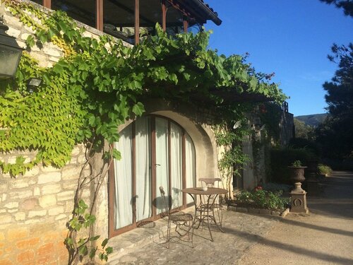 La Bastide de Soubeyras, Забронировать Отель Менерб Люберон