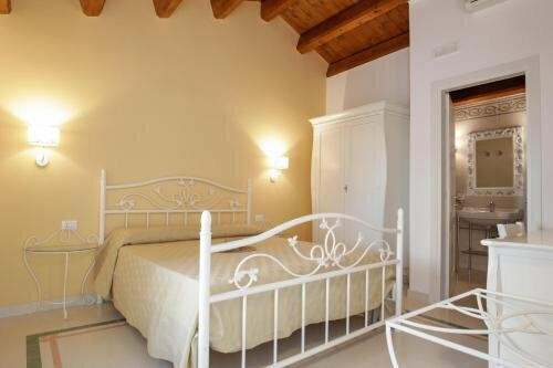 B&B Monsignore, Забронировать Отель «постель и завтрак» Вьесте Foresta Umbra
