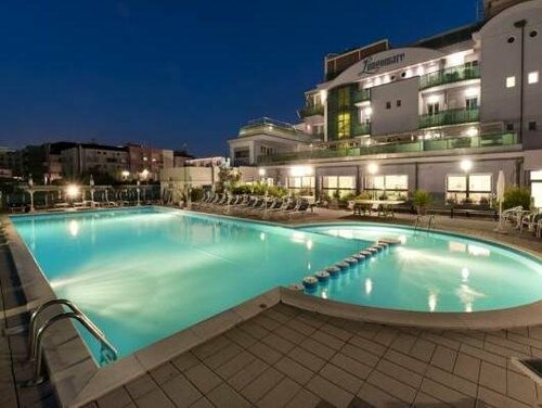 Hotel Lungomare, Забронировать Отель Отели Чезенатико 4 звезды, 4*