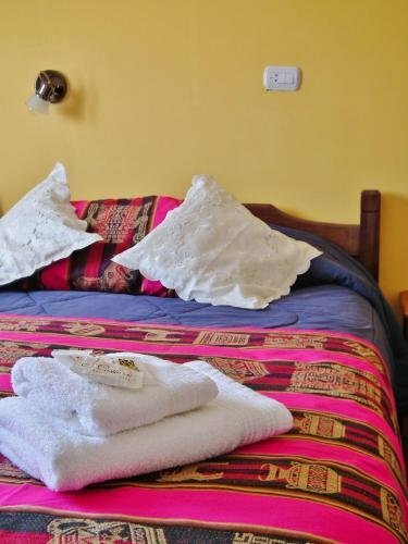 Hosteria LOS ÑIRES, Забронировать Отель Отели провинции Санта-Крус с завтраком, Завтраки