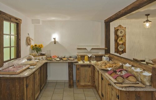 Annex Antika, Boek Hotel Zermatt 