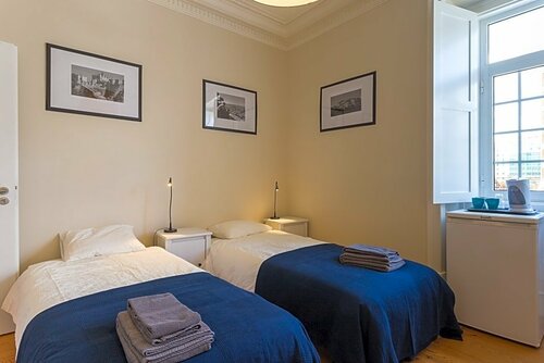 LxRoller Premium Guesthouse, Забронировать Отель Отели Лиссабона 3 звезды, рядом с Арена для боя быков Кампу-Пекену, 3*